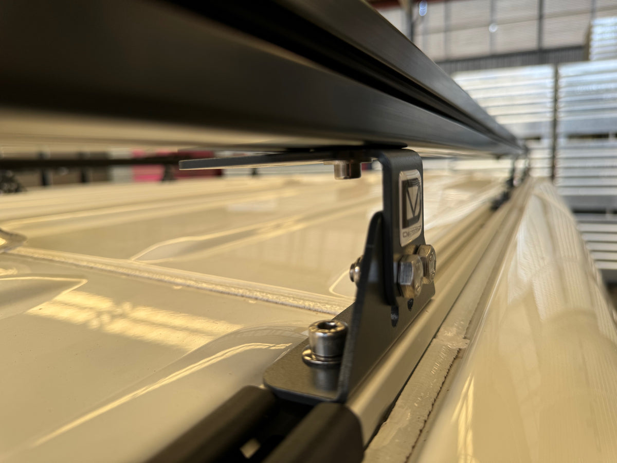 2Stk. MB Sprinter / Crafter Montagewinkel für Dachträger mit Gummiunterlage oder C-Schiene