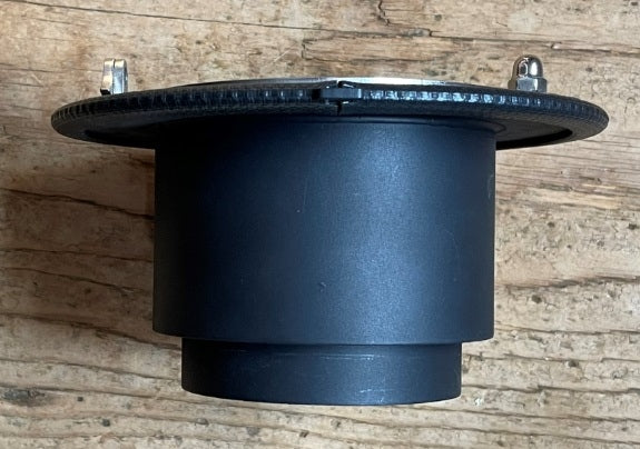 Tiny-stove Wanddurchbruch, isoliert