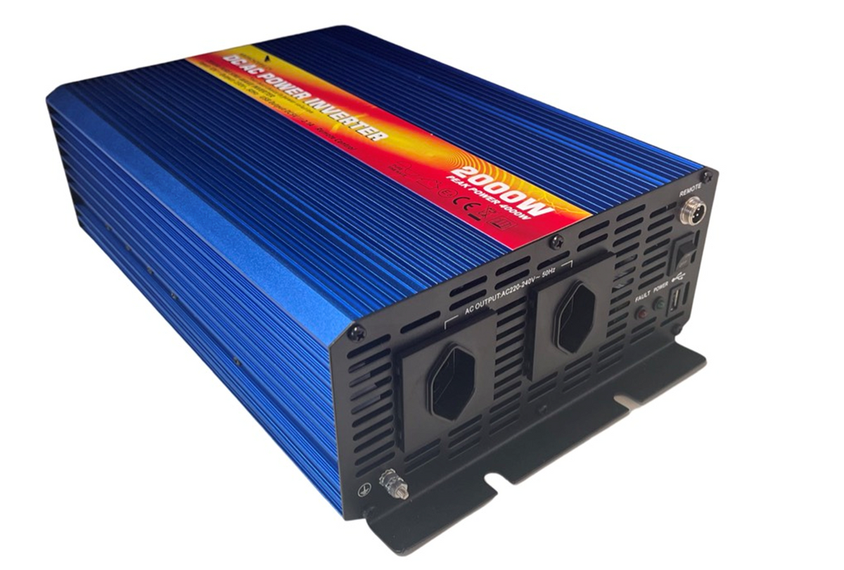High-End Wechselrichter mit 2000W Dauerleistung, CH-Steckdose und Option für Fernbedienung