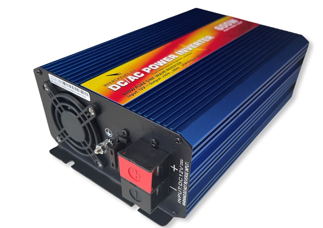 High-End Wechselrichter mit 600W Dauerleistung, CH-Steckdose und Option für Fernbedienung