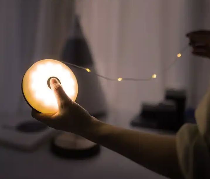 Led Campinglampe, 10m Lichterkette Aufrollbar, Zwei Beleuchtungsmodi, USB-C-Aufladung, Wassergeschützt