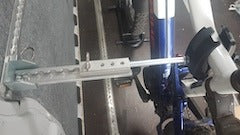 Rahmenhalter einstellbar mit Zurrschienenadapter, Airlineschiene