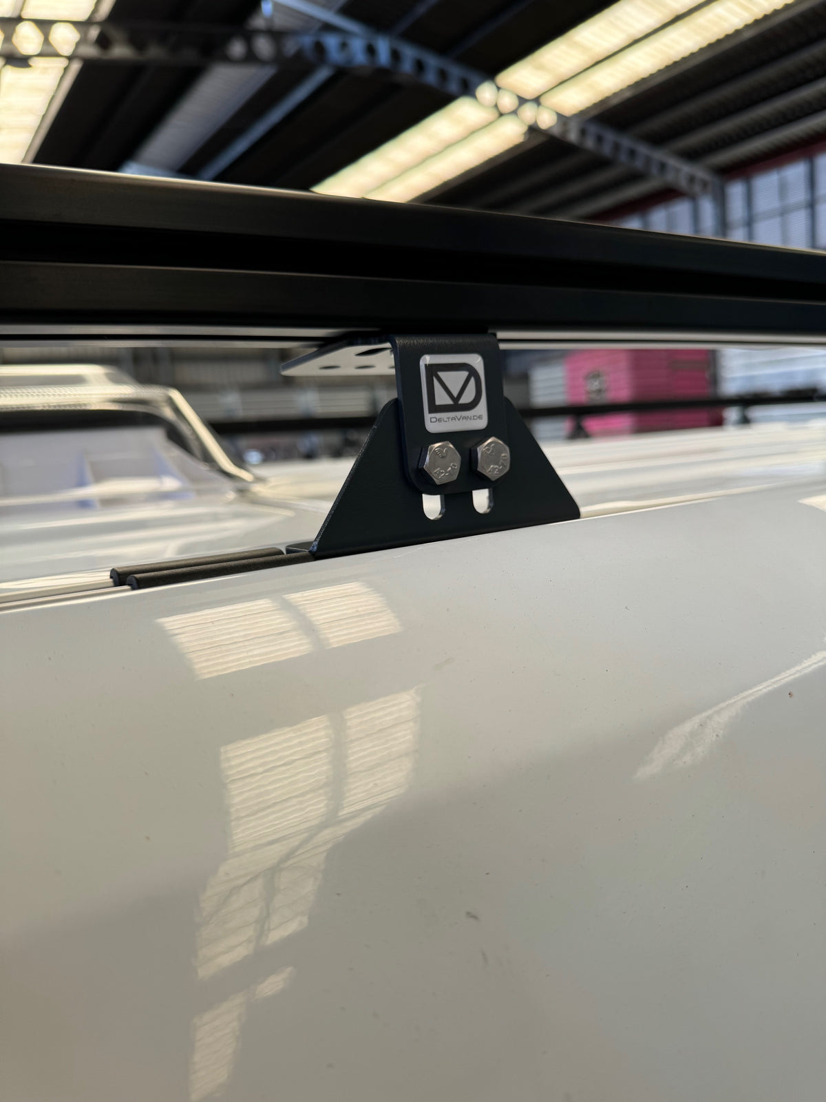2Stk. MB Sprinter / Crafter Montagewinkel für Dachträger mit Gummiunterlage oder C-Schiene