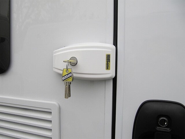 Serratura di sicurezza HEOSafe per botole di servizio e garage posteriore, bianco
