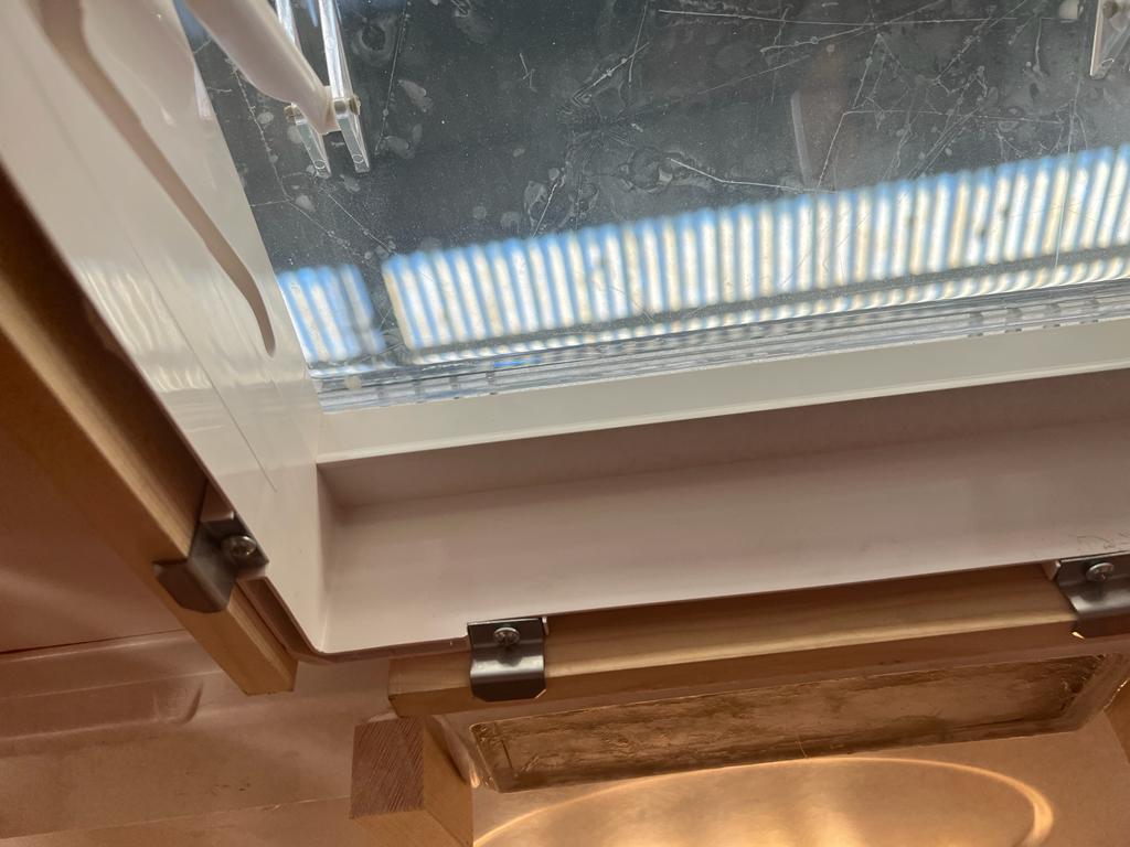 Kit di montaggio Dometic Micro Heki, per vari spessori del tetto