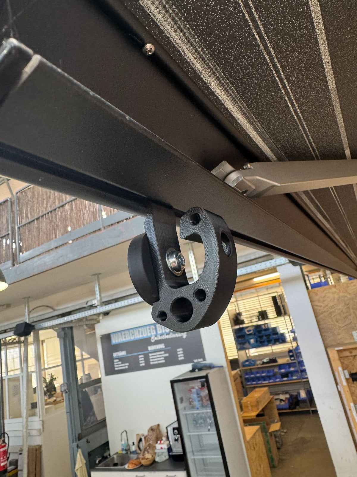 Gancio magnetico universale e tubazione, capacità di carico 25 kg