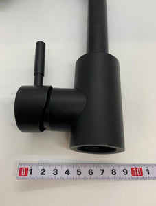 Edelstahl Wasserhahn schwarz mit Schweizer 3/8 Zoll Anschluss