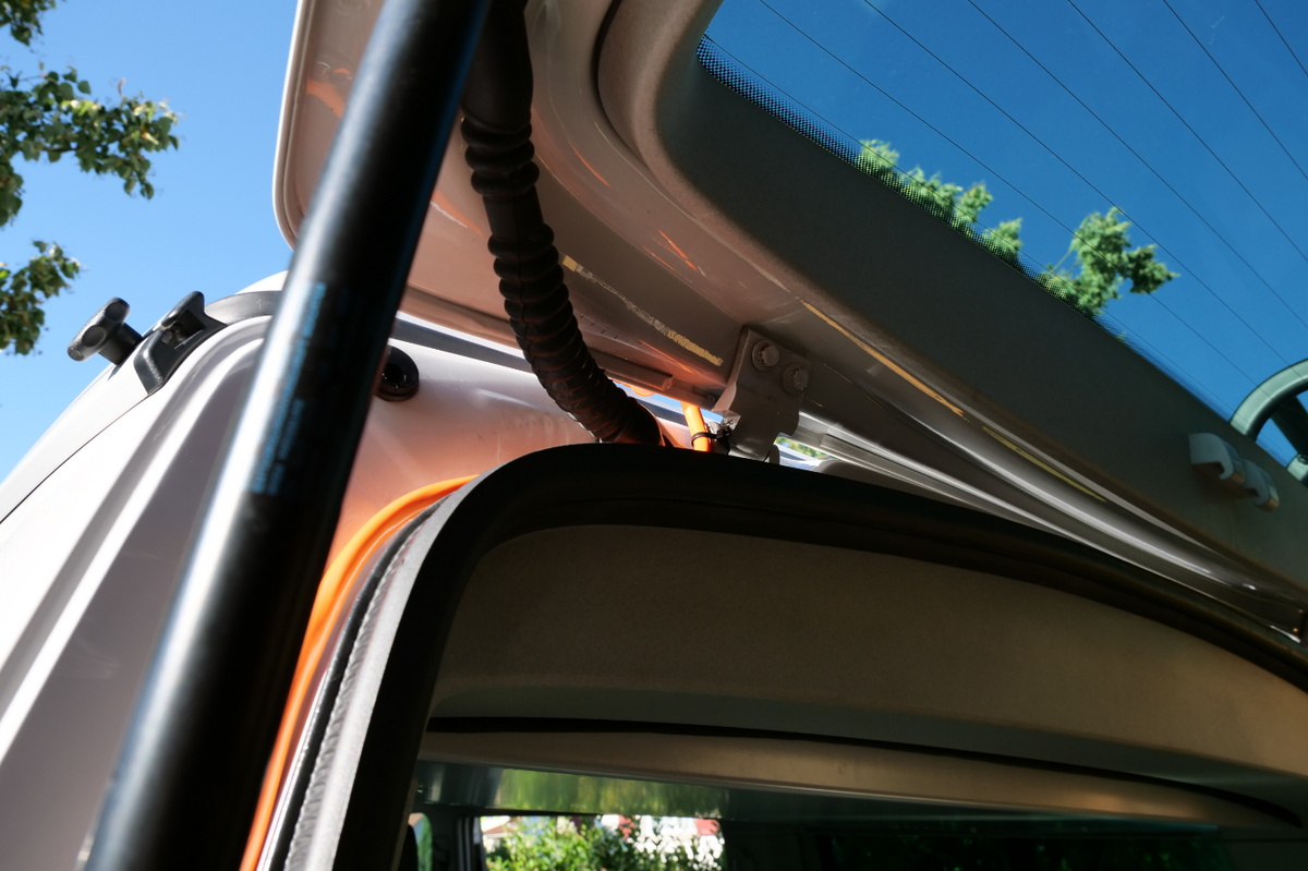 Sistema solare T5 / T6, kit da 135W / 270W per tetto pop-top in California, incluso regolatore di carica MPPT con Bluetooth