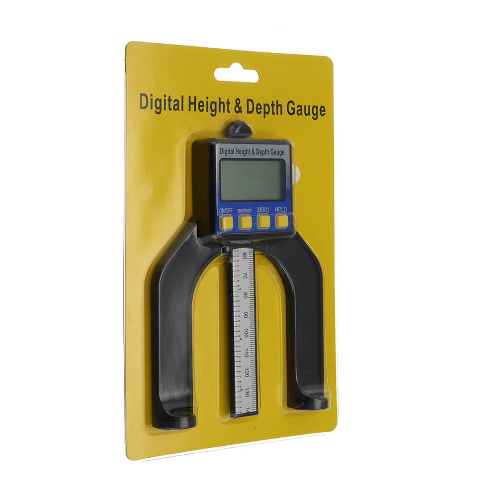 Digital height gauge / depth gauge for e.g. milling table saw ( depth gauge )