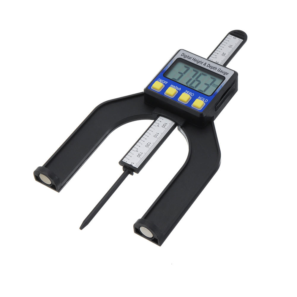 Digital height gauge / depth gauge for e.g. milling table saw ( depth gauge )