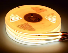 Laden Sie das Bild in den Galerie-Viewer, 12V LED Band selbstklebend, kürzbar, 8mm schmal, Warmweiss, 5m Rolle