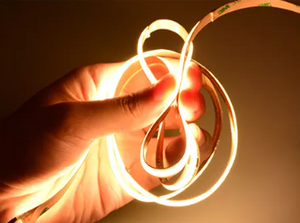 12V LED Band selbstklebend, kürzbar, 8mm schmal, Warmweiss, 5m Rolle