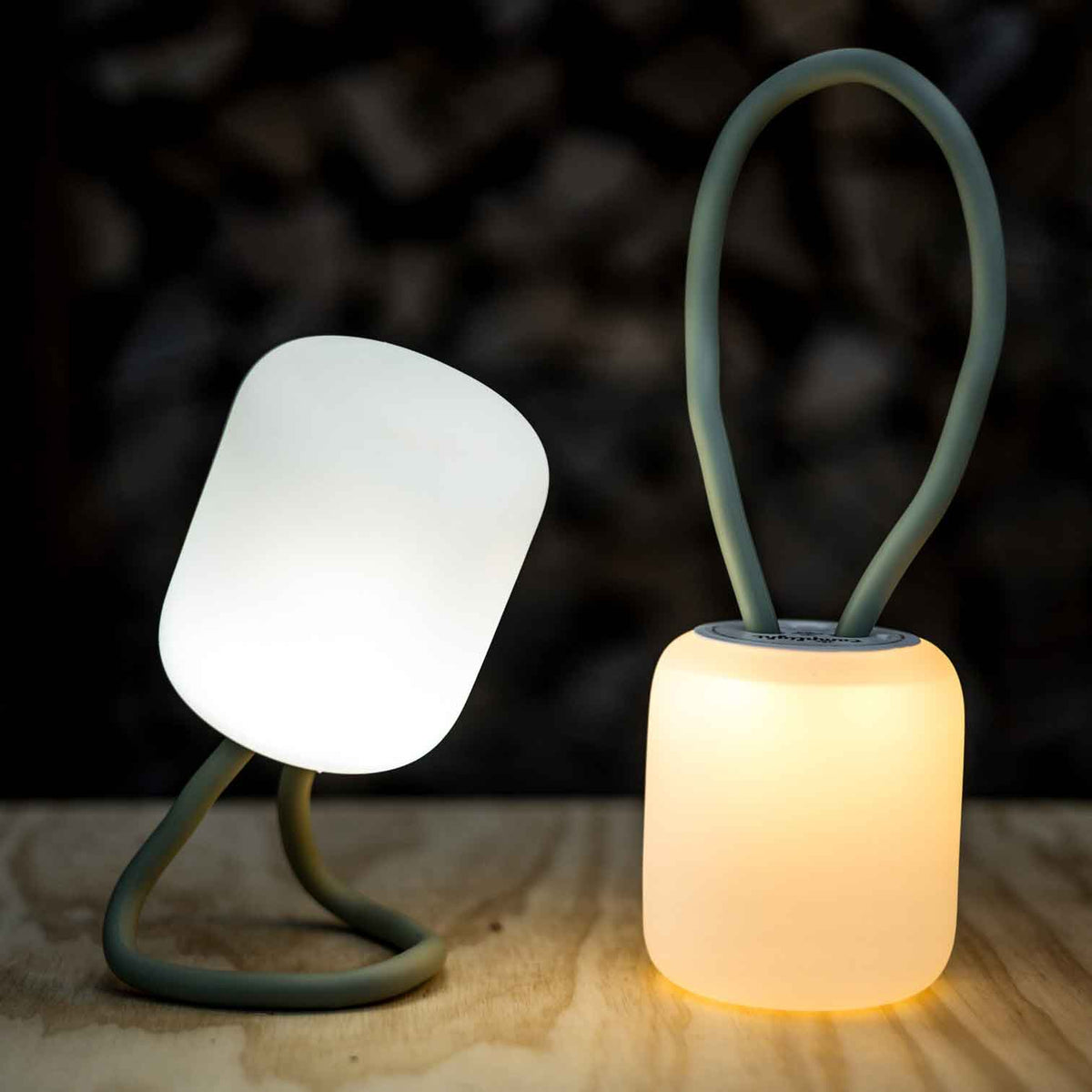 The Camplight - Silicone lantern with rechargeable battery