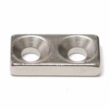 Laden Sie das Bild in den Galerie-Viewer, 10Stk. Senkkopf Magnete Neodym, mit 2 Löchern, 20x10x4mm