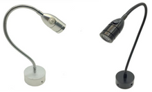 Laden Sie das Bild in den Galerie-Viewer, 12V 2W LED - Lampe mit Schwanenhals, silber und schwarz